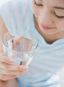 在这些情况下，白开水就是最好的药